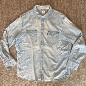 XL Levi’s Barstow Standard Fit Western Snap Denim Shirt